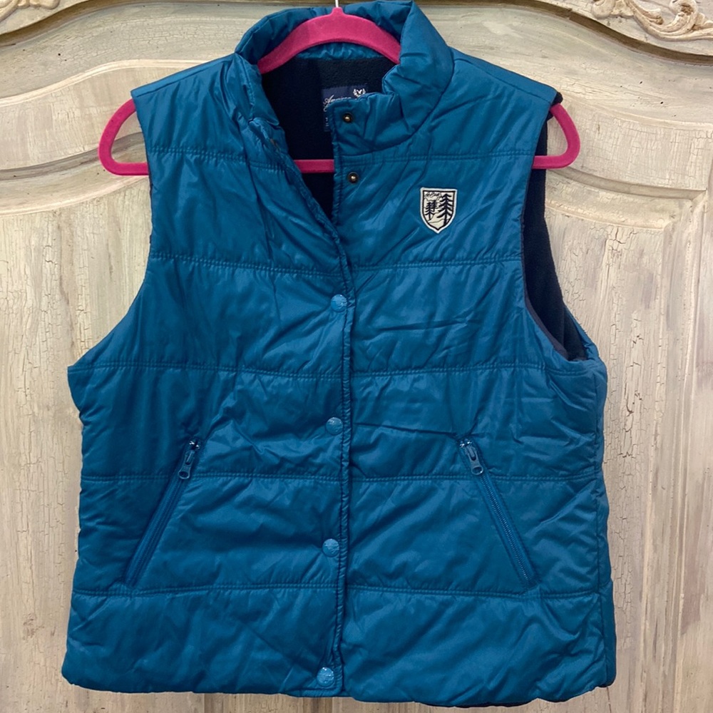 American Eagle Puffer Vest - Picture 1 of 4